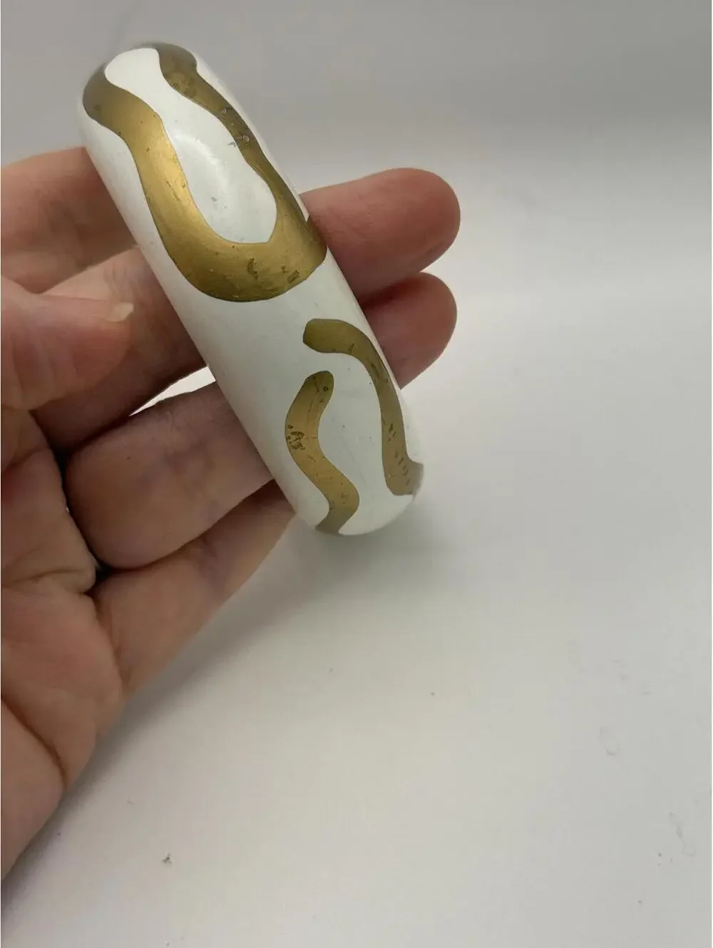 Raffine Vintage White and Gold Painted Bangle Bracelet